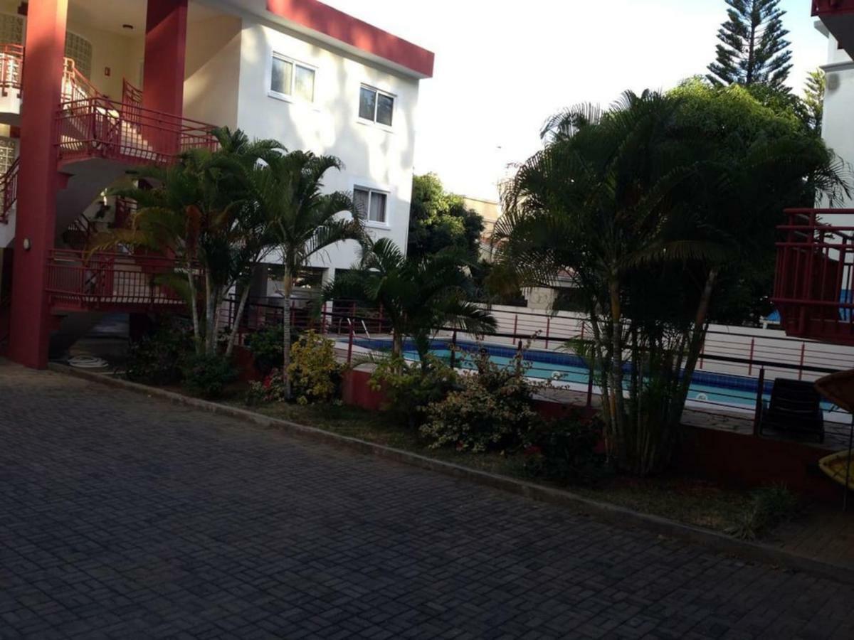 Oceanside Licenced Tourist Residence Flic en Flac Exterior photo